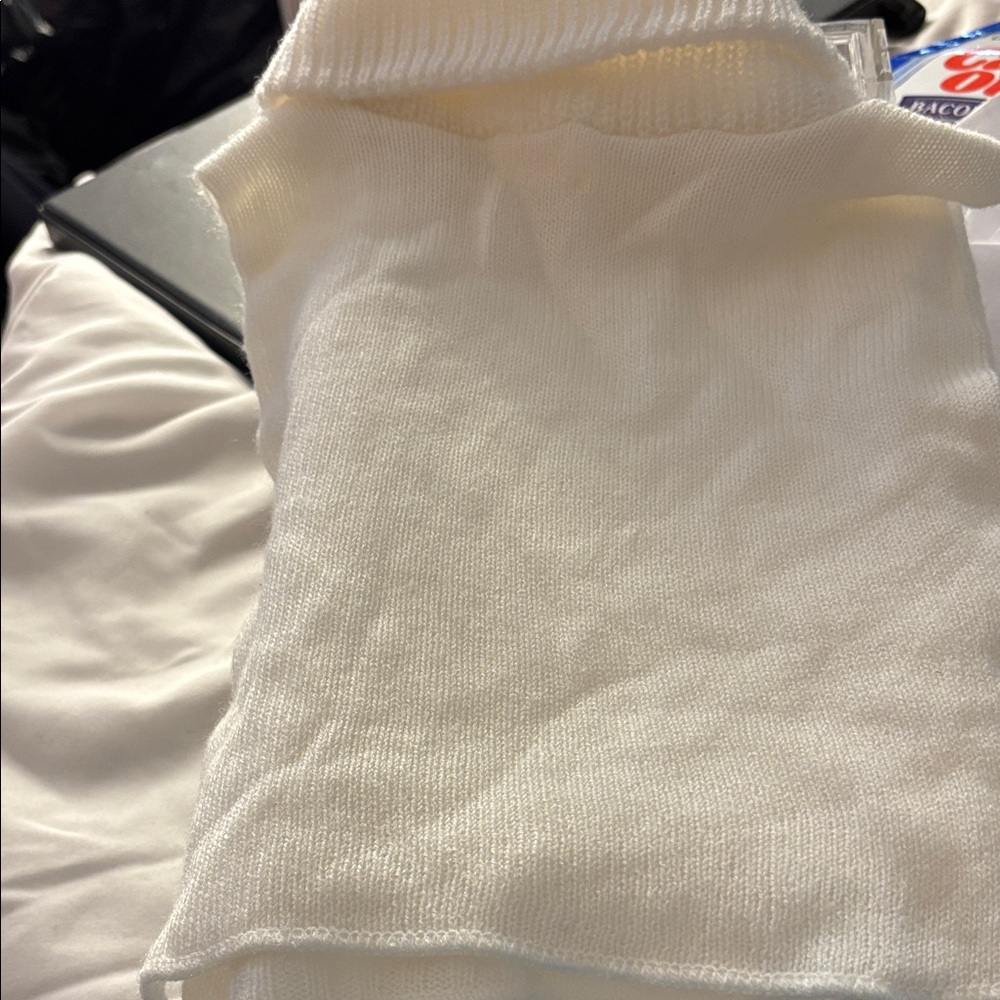 FINAL MARKDOWN White Knit Dicky